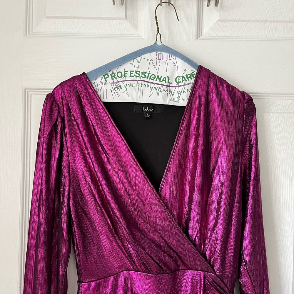 NWOT Lulus Retro Radiance Shiny Magenta Long Sleeve Tulip Mini Dress size Small - Picture 4 of 9